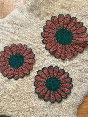 Vintage Set of 3 flower doilies